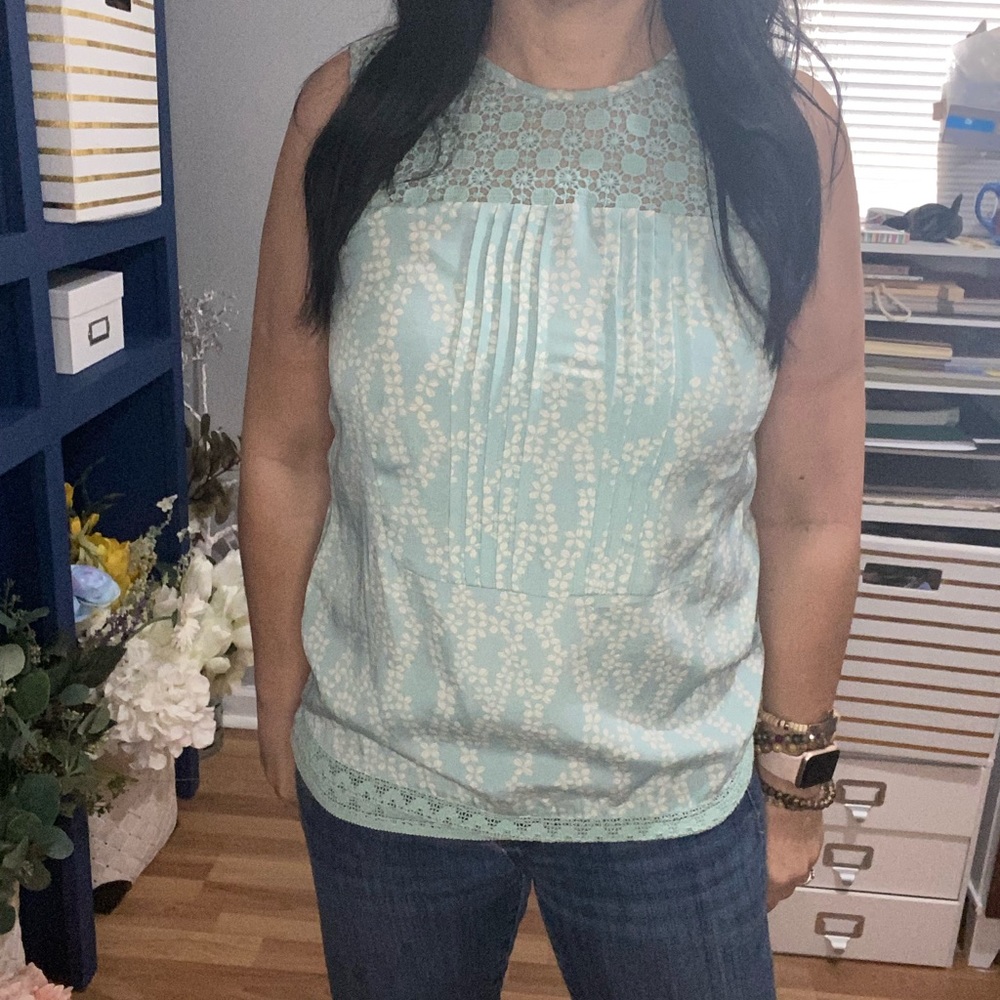Blue and ivory floral print top